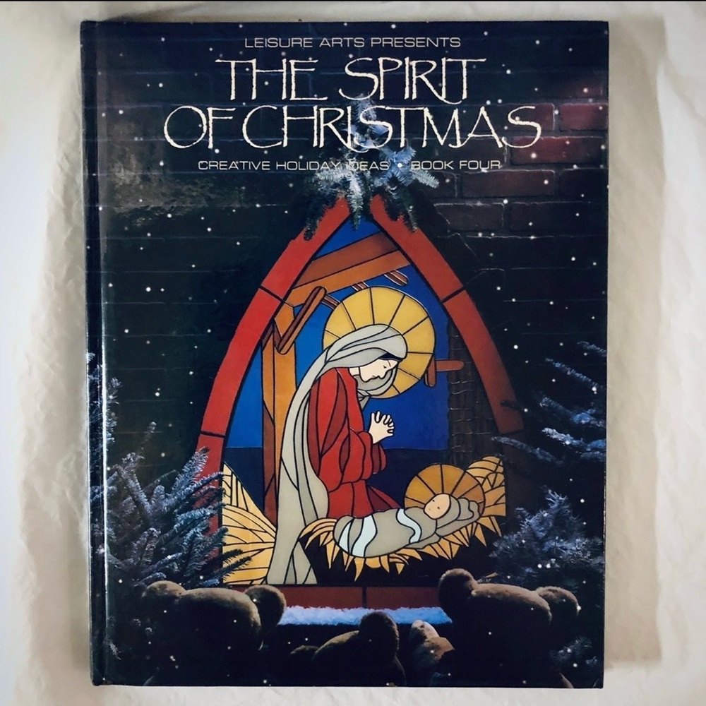 Leisure Arts The Spirit of Christmas Book Four Home Decorating Crafting Sewing